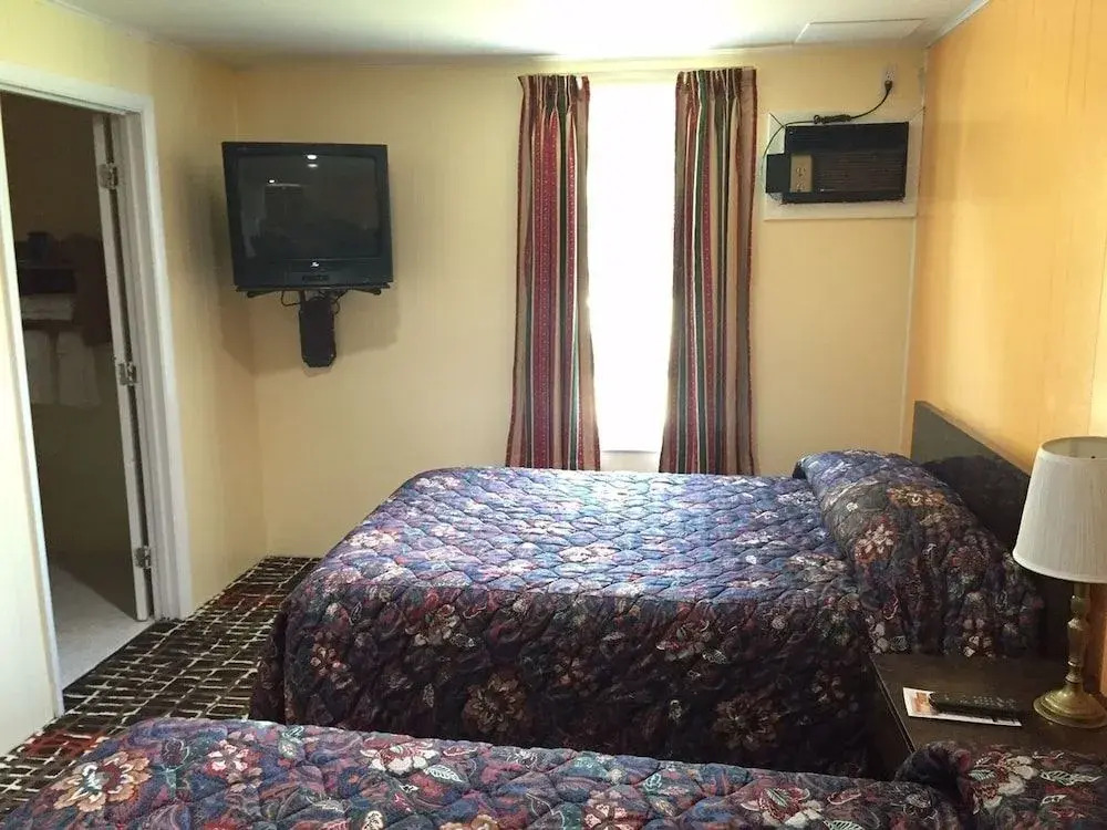 Biddeford Motel