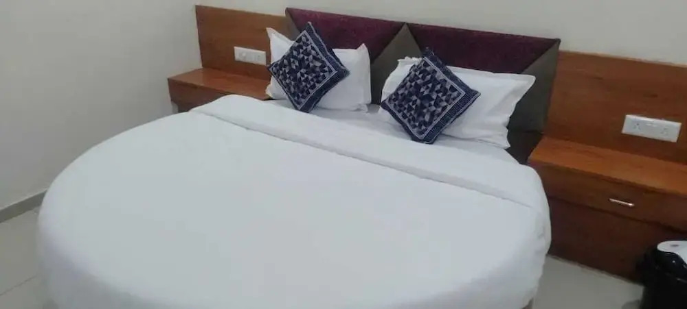 Hotel Jasraj