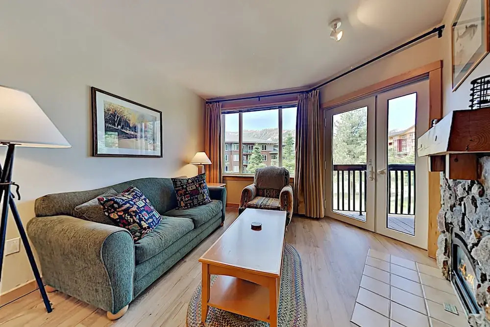 444jspgs 1 Bedroom Condo