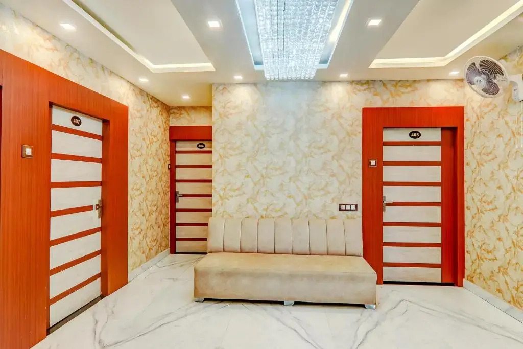 Fabhotel V Square