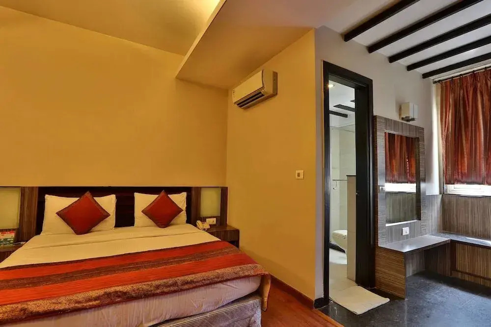 OYO 411 Hotel Relaxinn