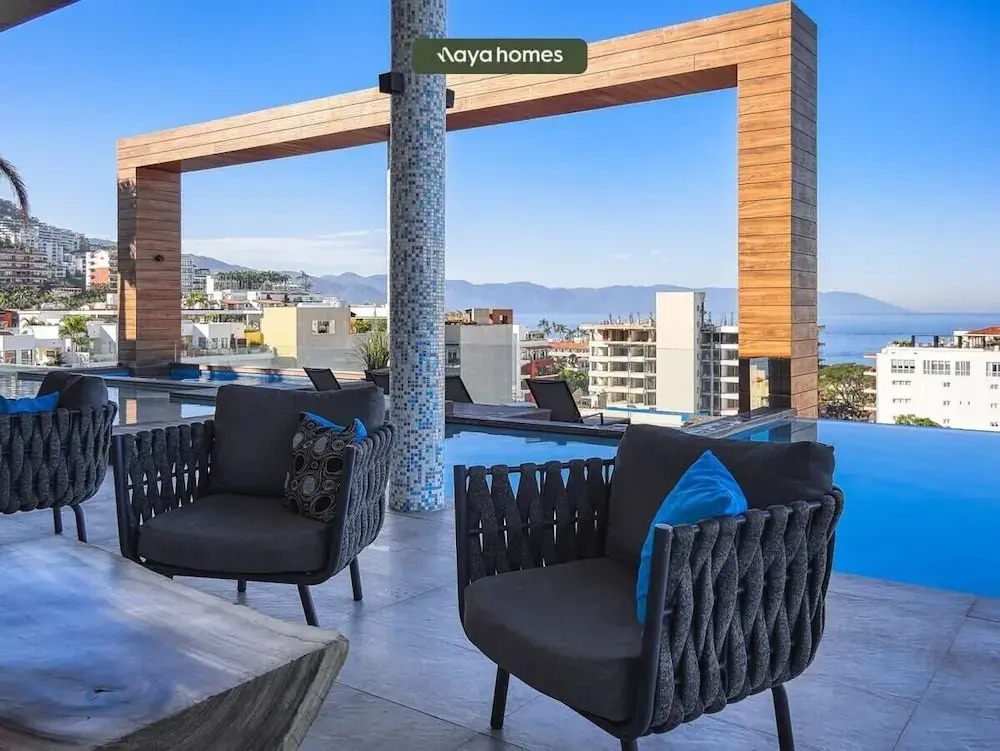 Luxurious 1BR Condo in Zona Romantica - Pool