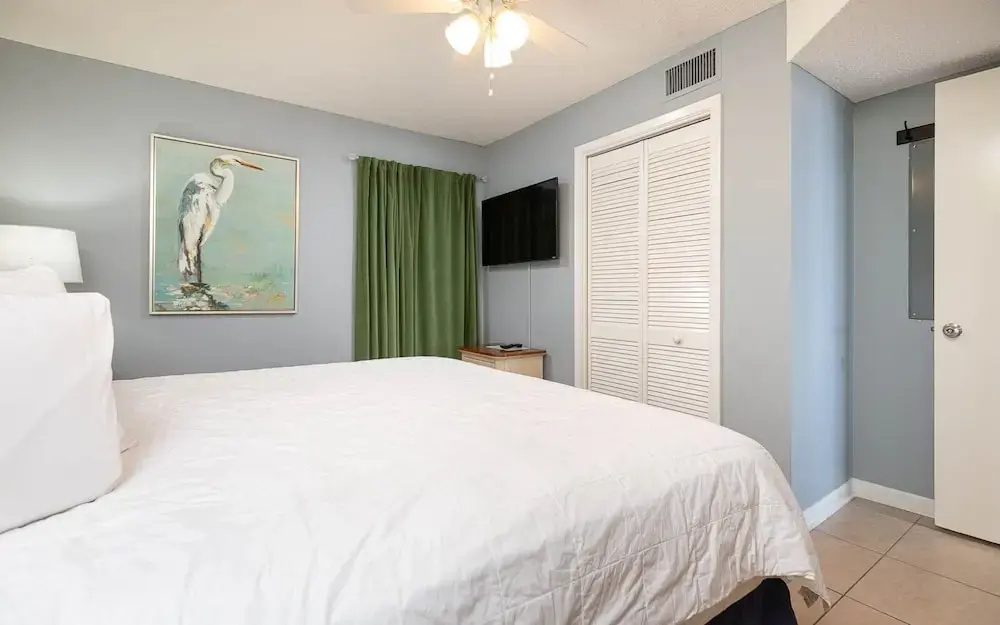 Phoenix East 202 1 Bedroom Condo