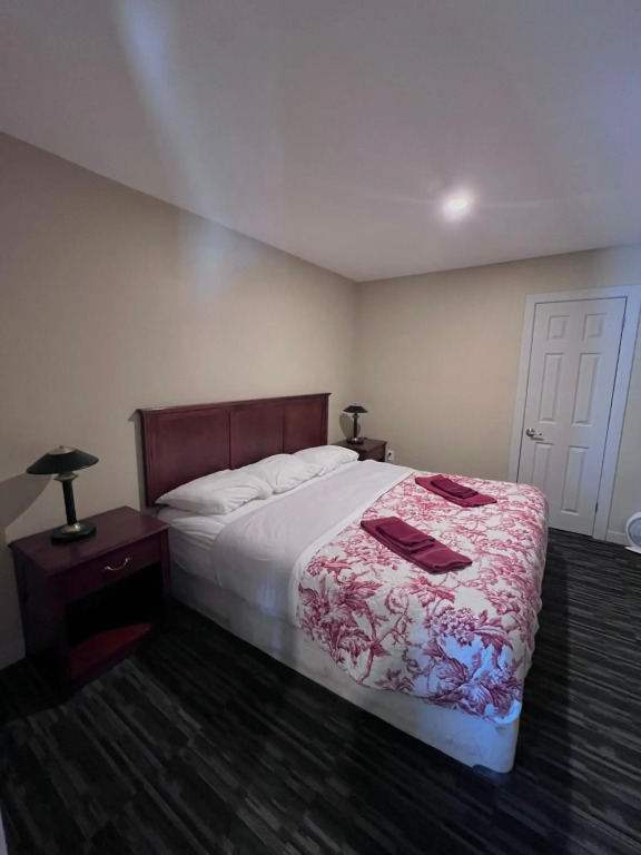 HWY 17 Hotel