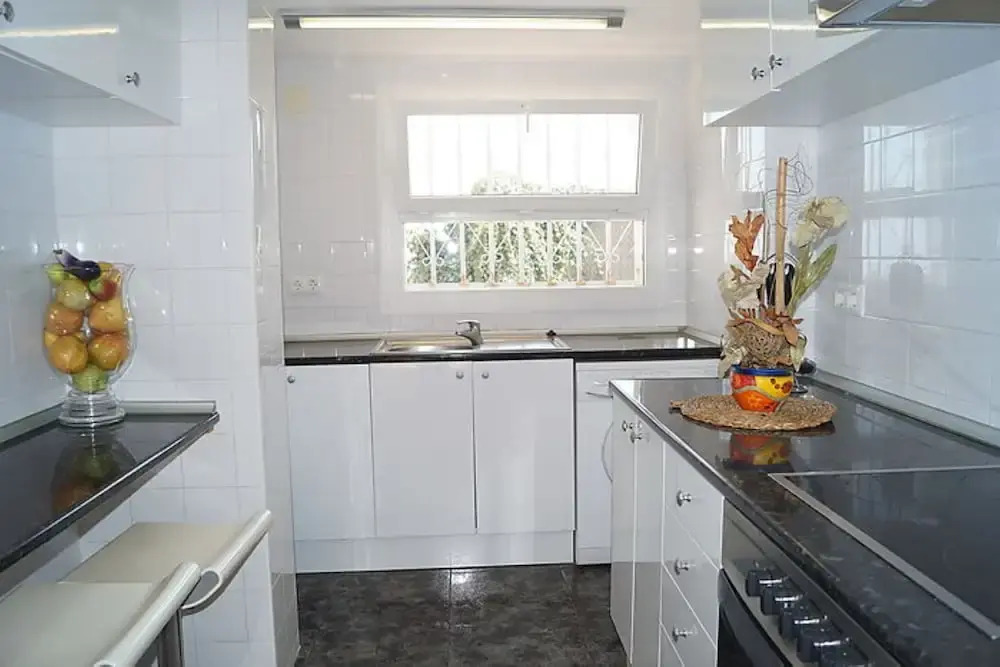House - 2 Bedrooms with Pool, WiFi and Sea views - 107934