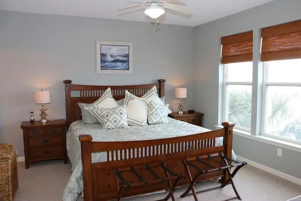 Navy Cove 2113 - 2 Br Condo