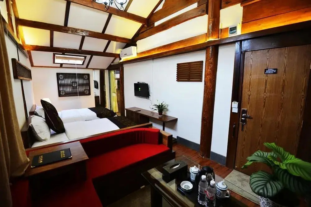 Lijiang Yiran Ethnic custom Viewing Inn