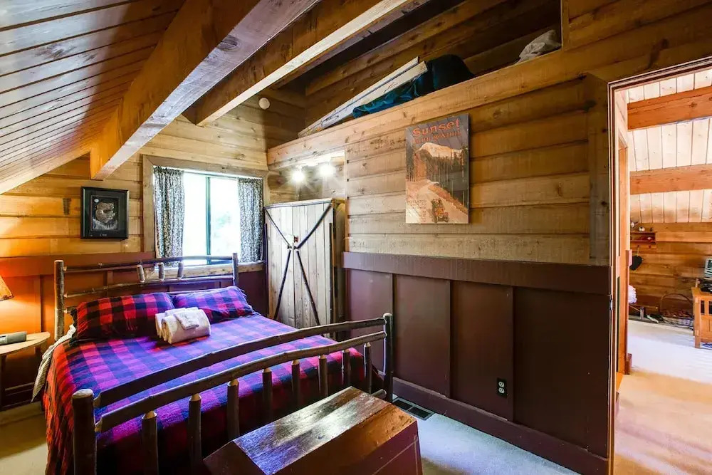 Mt Baker Rim Cabin 44 - A Cozy Rustic Cabin With Modern Charm