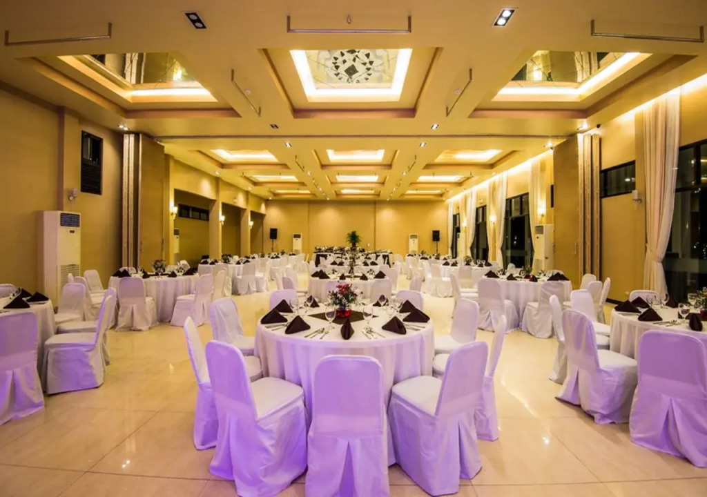 Ariana Hotel