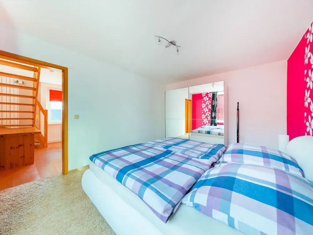Vibrant Apartment in Coswig near River