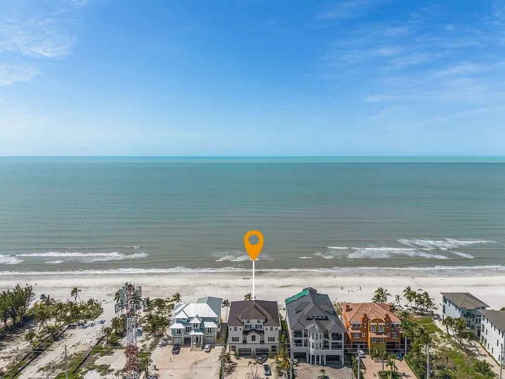 Curious Tides - 3132/3134 Estero Blvd. 10 Bedroom Townhouse by RedAwning