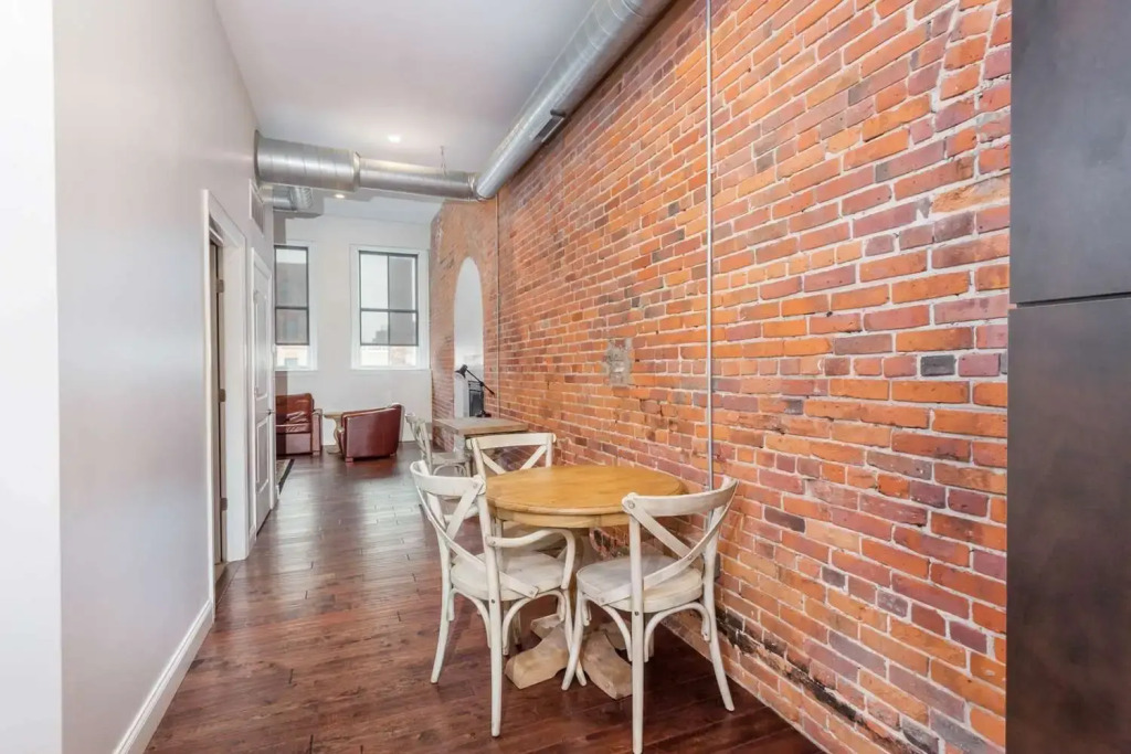 Lofts on Pearl