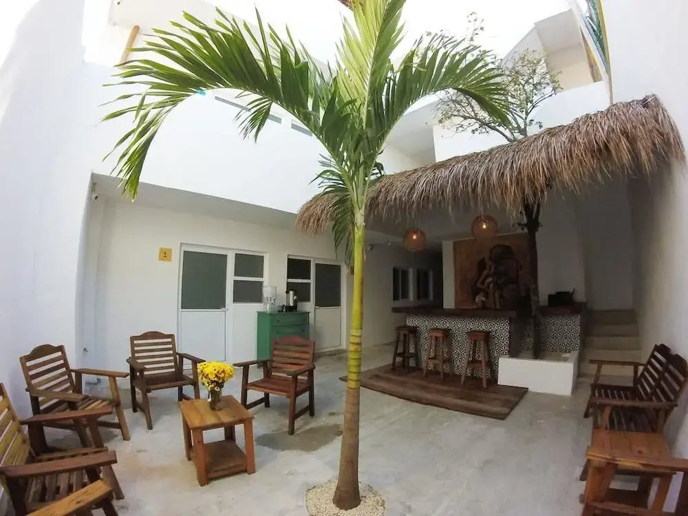 Las hijas hostel
