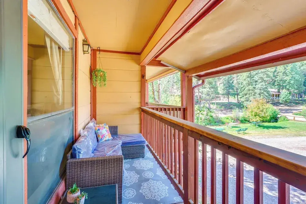 Hike, Bike & Ski: Red River Condo w/ Spa Access