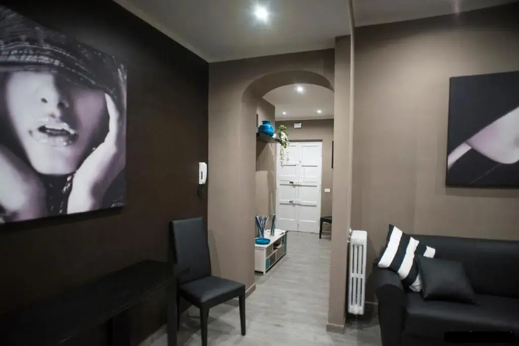 Costantino Secondo Guest House