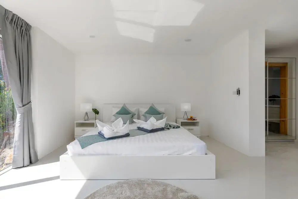 Chaweng Noi Luxury Morden 4-BR Dream Villa
