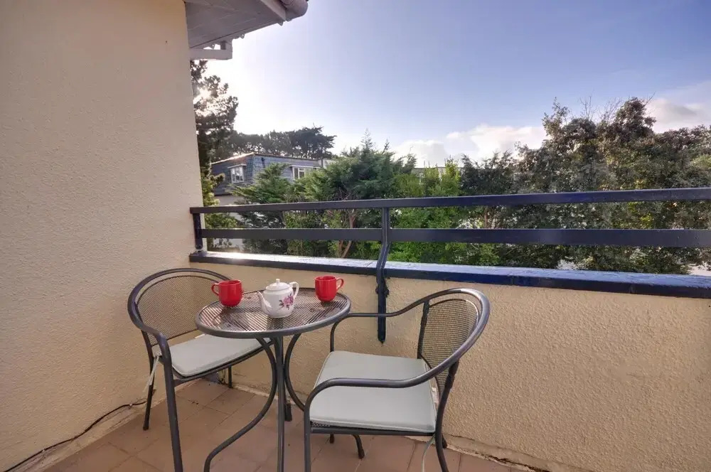 Mauve - 2 Bedroom Apartment on Peninsula