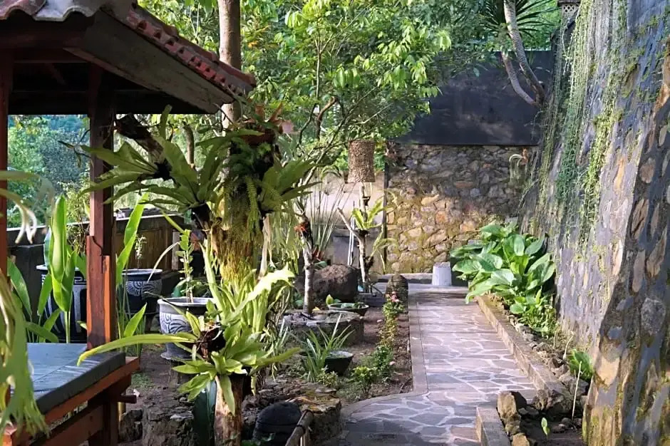 Sasak Lebung Home