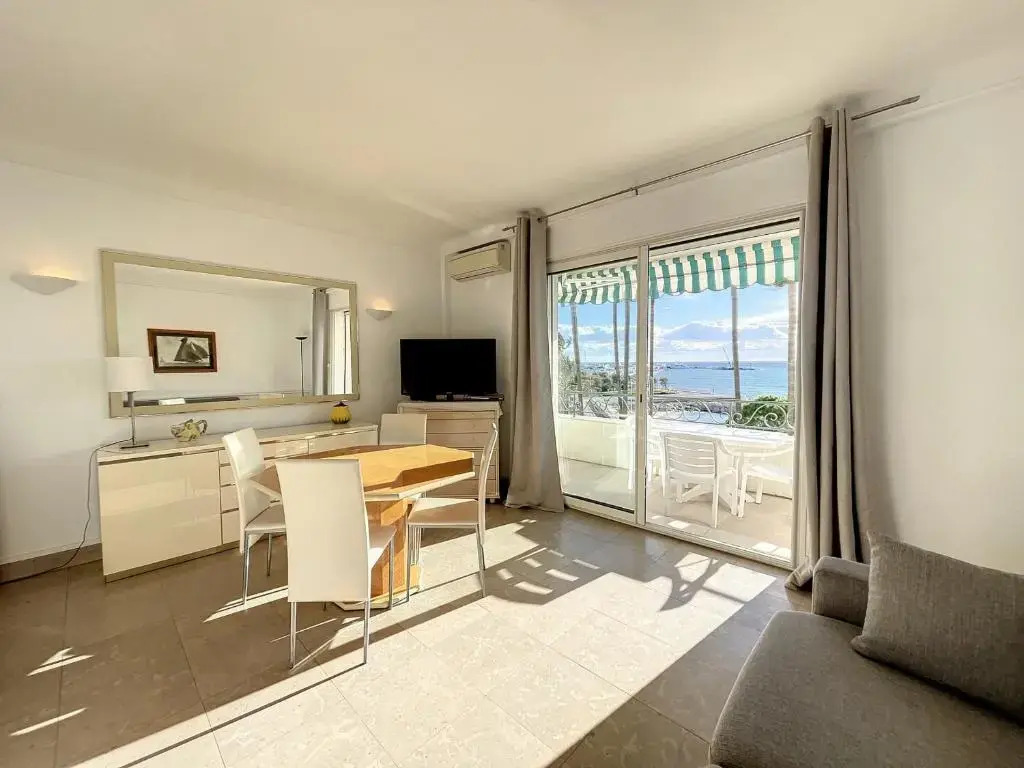 Appartement Cannes, 2 pièces, 4 personnes - FR-1-470-11