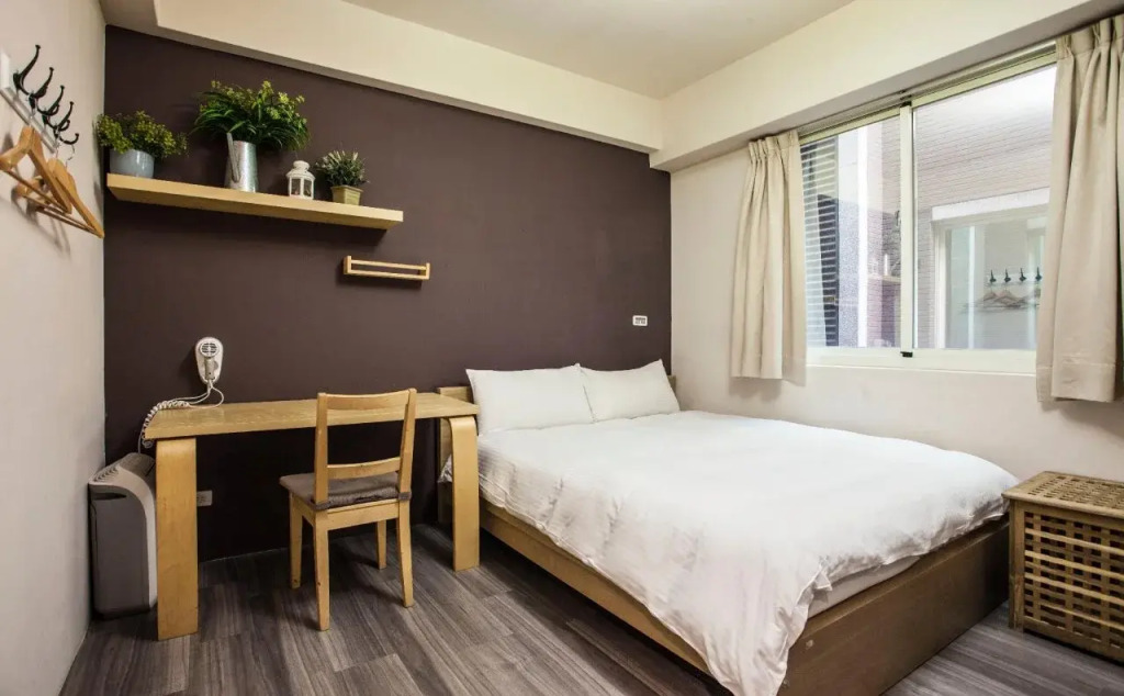 Tomer Hostel