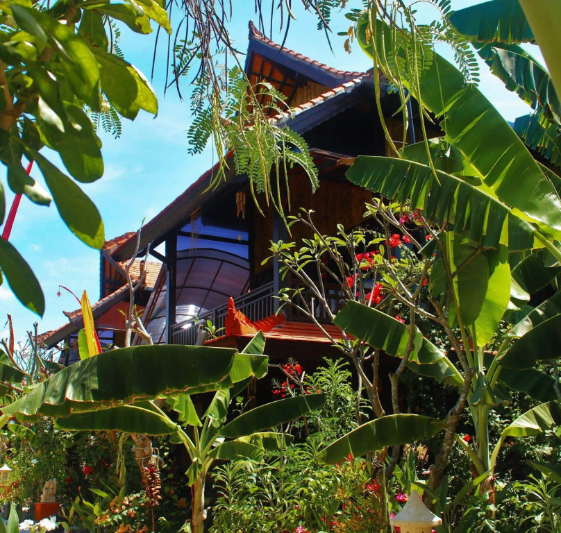 Mahogany Cottage