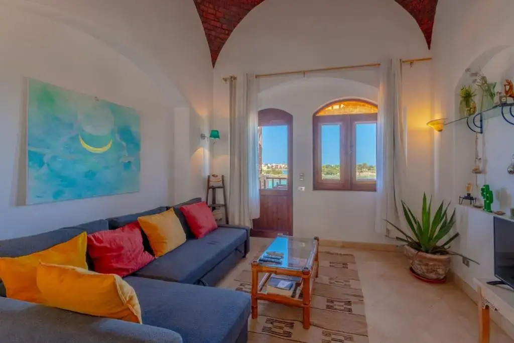 Lagoon View 1-Bedroom Apartment in West Golf El Gouna
