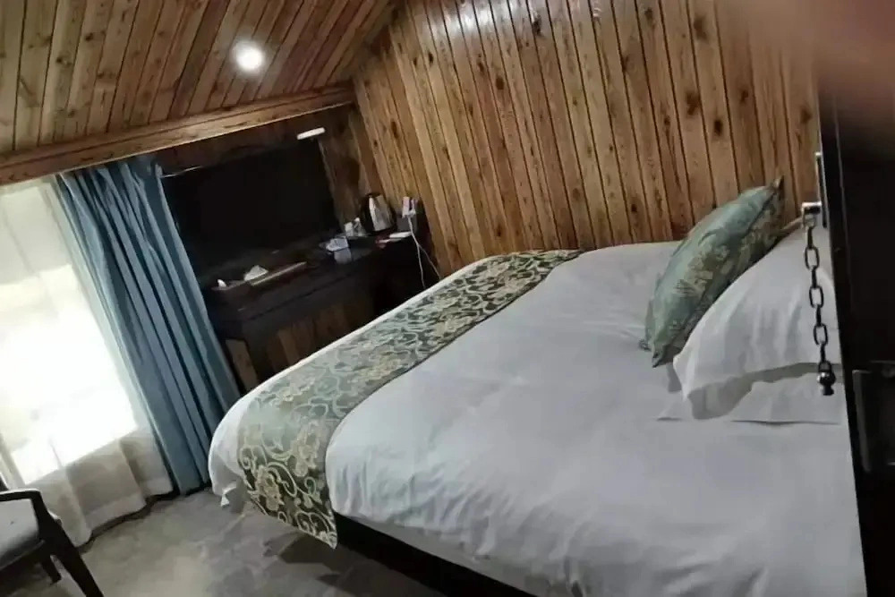 Shexiangju Hotel