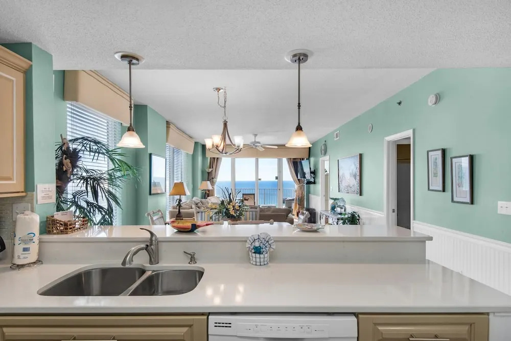Leeward Key 806