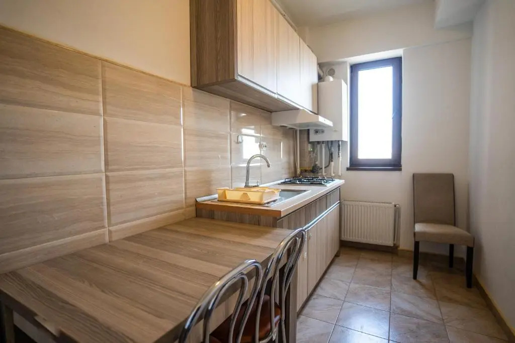 Summerland Sea View Apartment