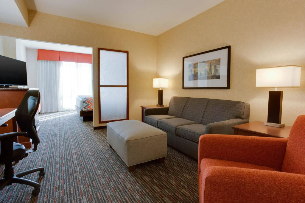 Drury Inn & Suites Charlotte Arrowood