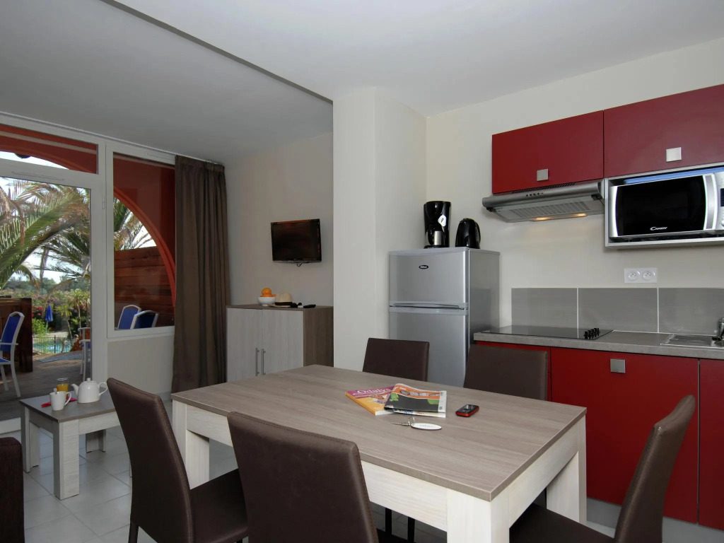 Tidy apartment near the beach in a lively seaside resort