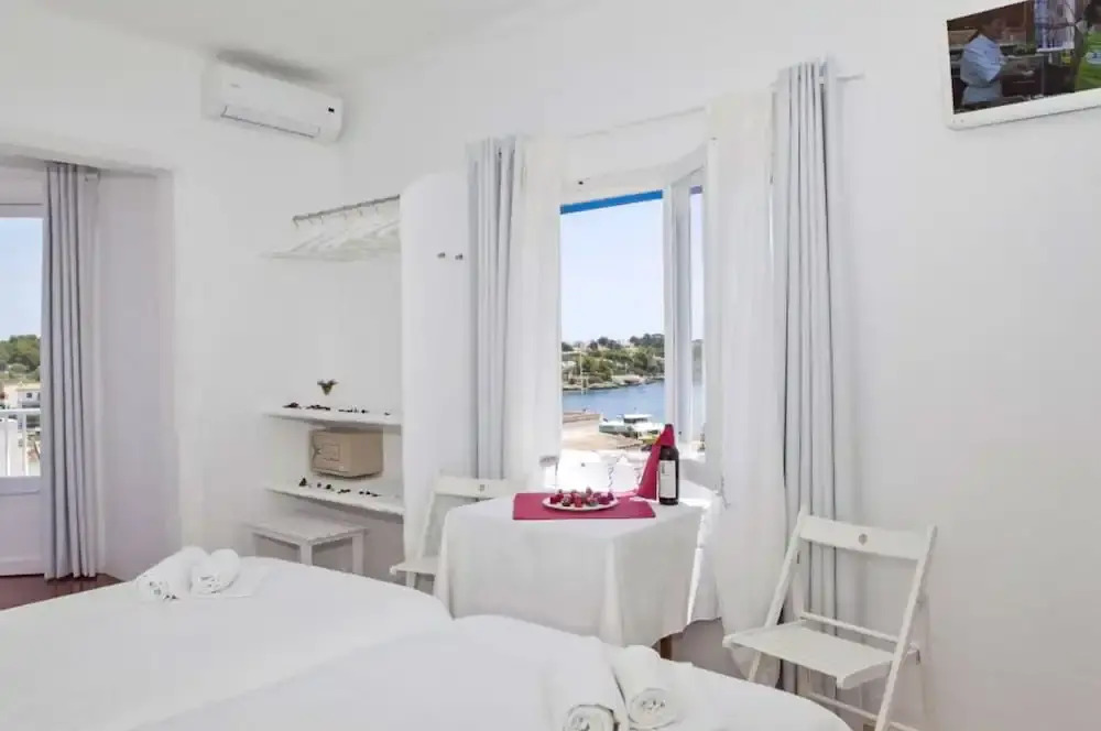 Som Suret Cool Hostel - Adults Only