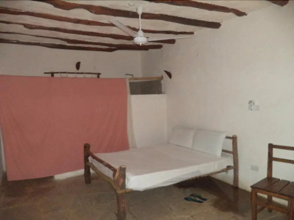 Курортный Отель Travellers Inn Resort Malindi