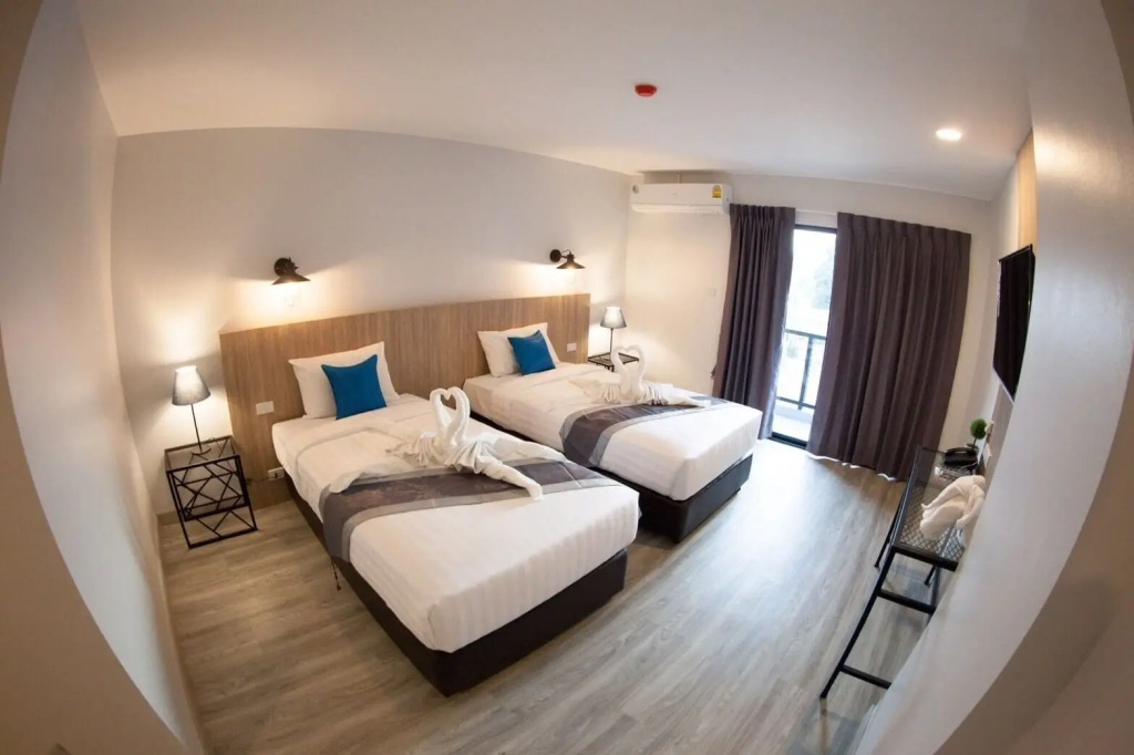 Embryo Hotel