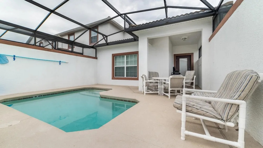 4823 Brier Rose Lane