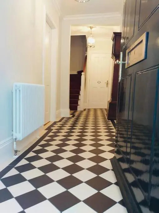 Grade II Listed 3 Bed Townhouse in Exeter, Devon