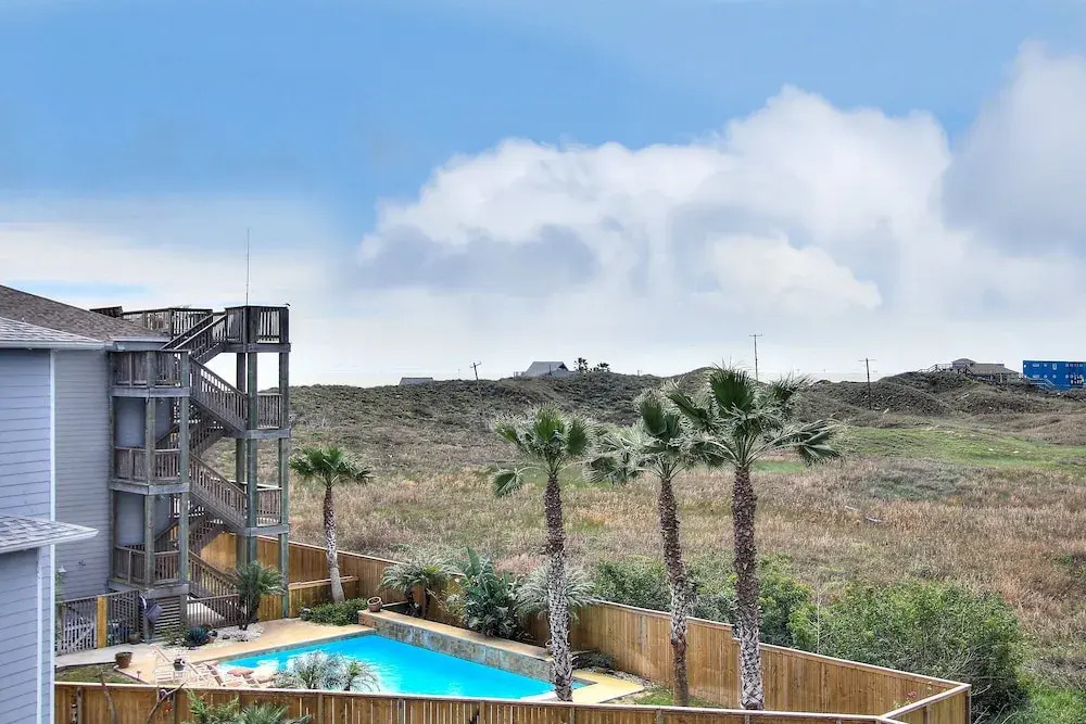Orange Seahorse House 682kd 4 Bedrooms 3 Bathrooms Home