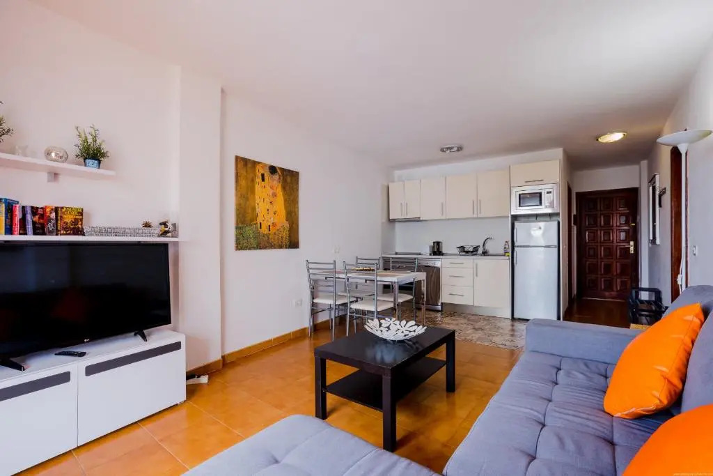 Apartment Garden City 6