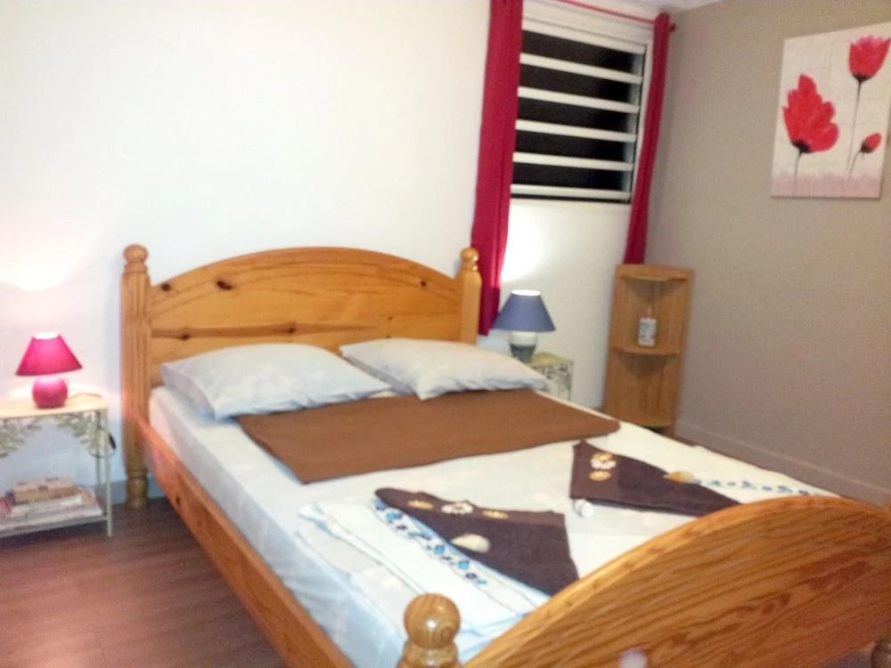 Studio in St-benoit, With Wonderful Mountain View, Pool Access, Enclos
