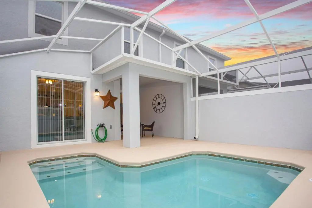 Marvelous 4 Bd w/ Pool Close to Disney 218