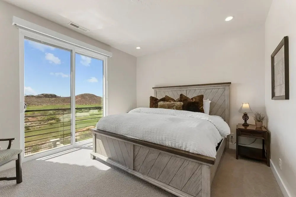 Coral Rock Vista 8 Bedroom Townhouse