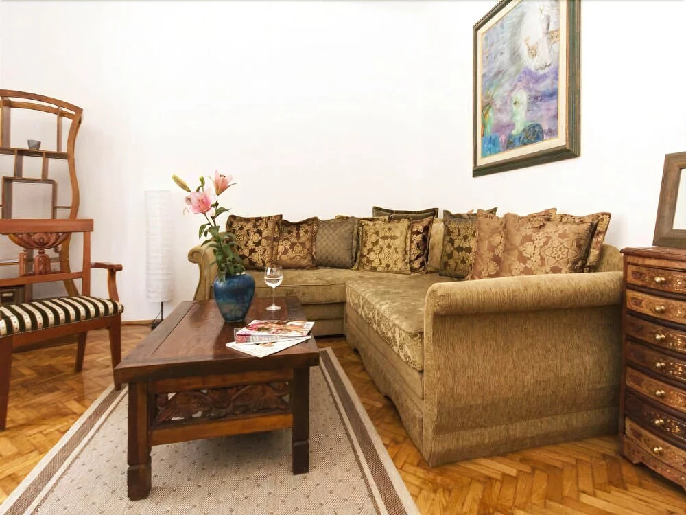 One Bedroom Apartment Republic Square