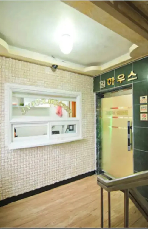 Hill House Seoul Myeongdong