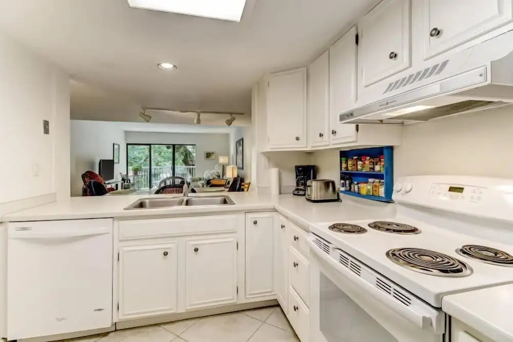 2110-beachwood