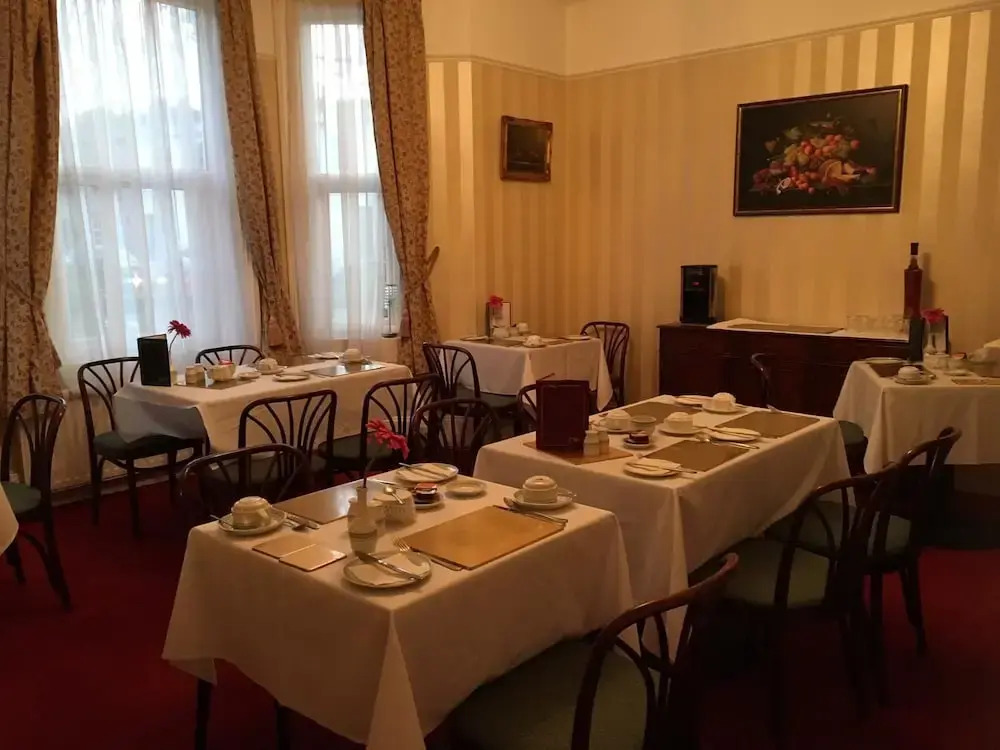 Avon Guesthouse