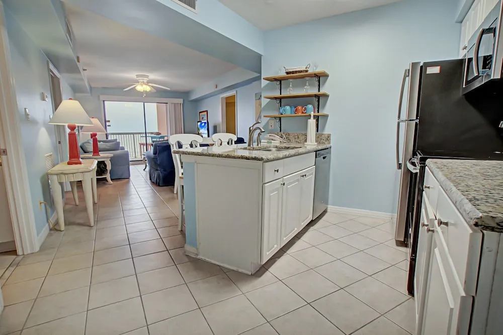 Harbour Place 409 - 3 Br Condo