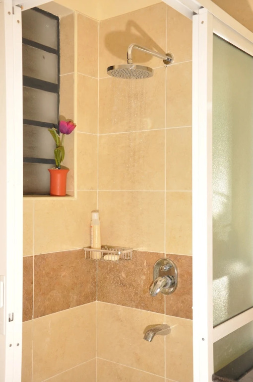 Sherry Homes - Fahari I