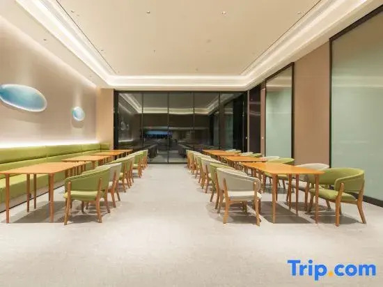 JI Hotel (Jingzhou Songzi Municipal Government Wanda Plaza)