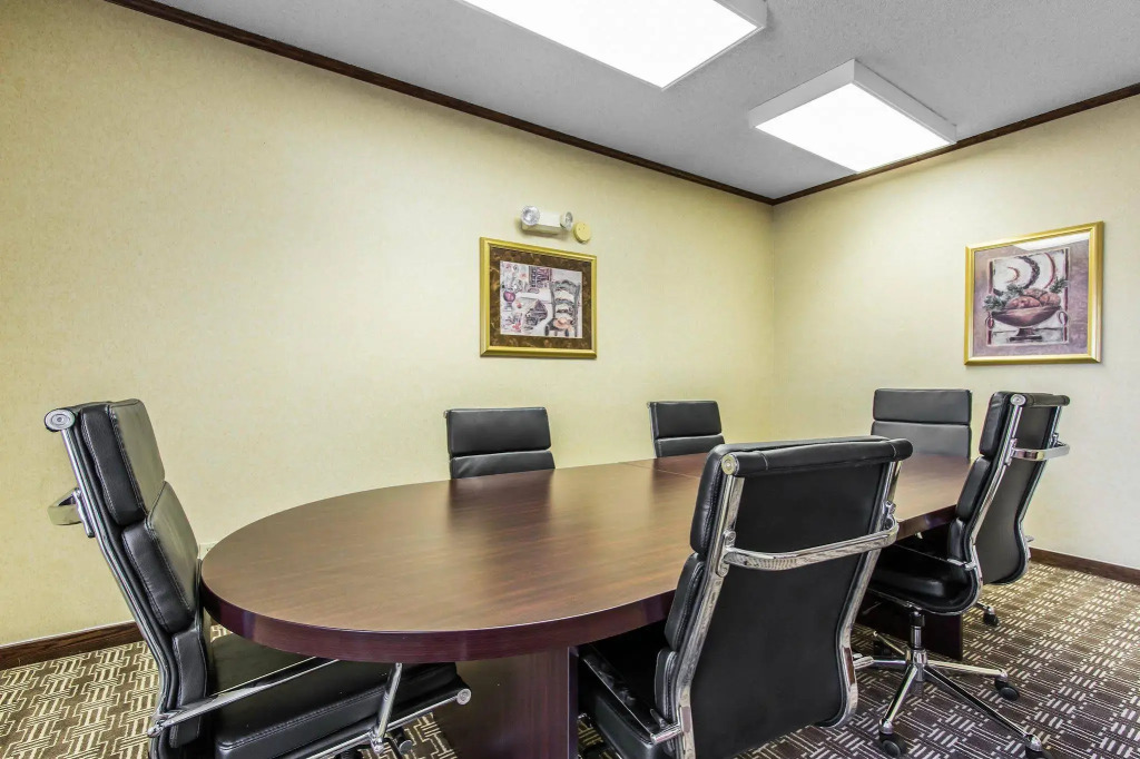 Ardmore Inn & Suites Ardmore