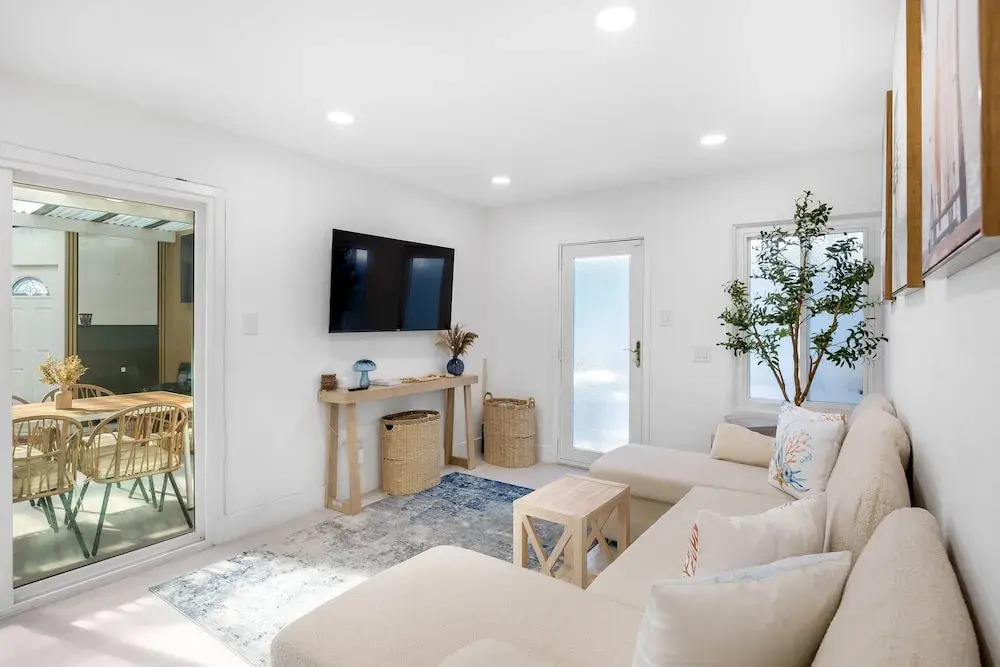 Steps to the Beach Firepit Patio Long-term Newport Beach Stay Coastal Cove